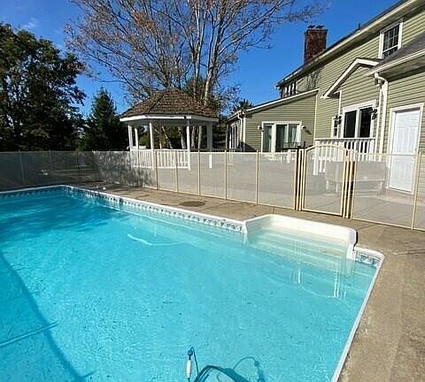 5th image of 6035 Mamie Dr