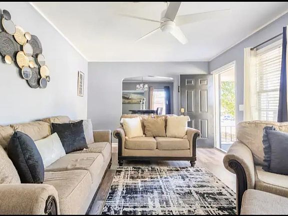 5th image of 4426 Chalfonte Dr