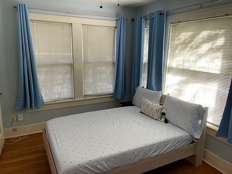 1536 Hawthorne St #1 — Photo 3