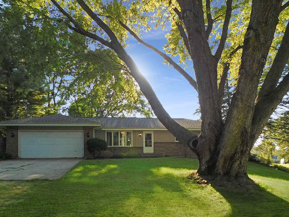 1st image of 12544 Chuckanut Dr