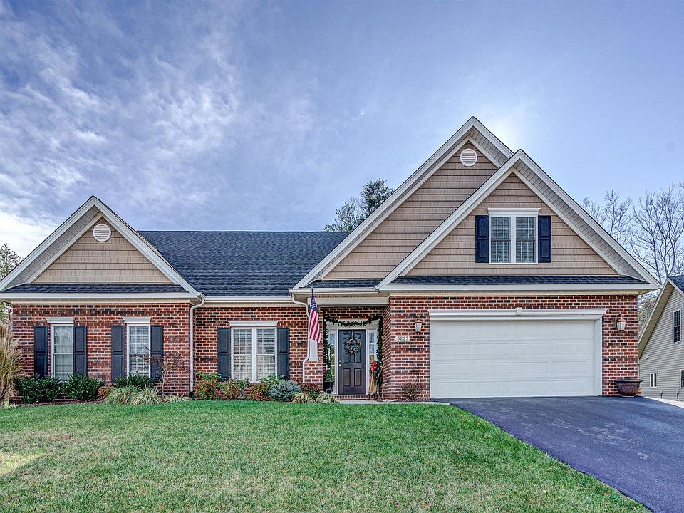 1st image of 5865 Monet Dr