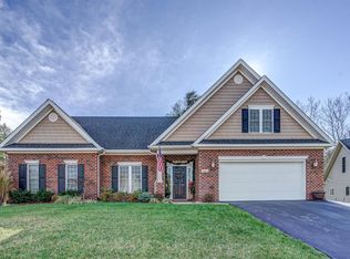 5865 Monet Dr, Roanoke, VA 24018