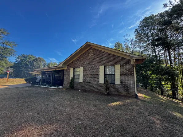 120 Elm Dr, Plantersville, MS 38862