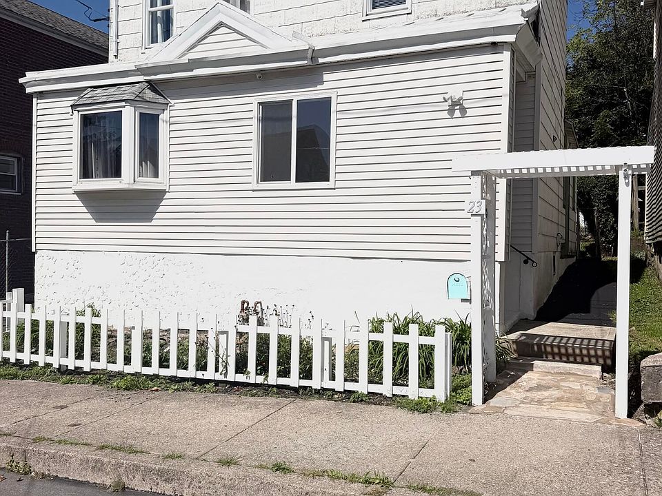 1st image of 23 W Clay Ave