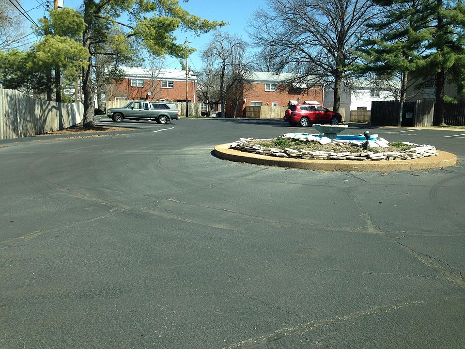 1st image of 10421 Briarbend Dr