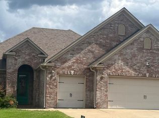 1060 Georgetown Dr, Conway, AR 72034