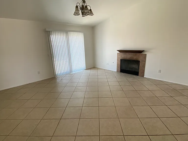 10374 Bella Ln — Photo 7