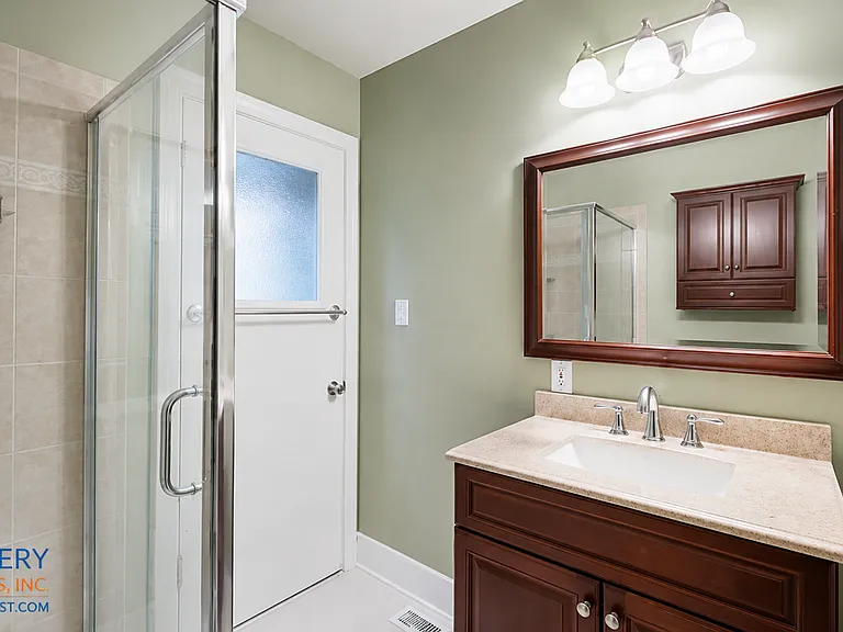 24 Sylvan Way — Photo 18