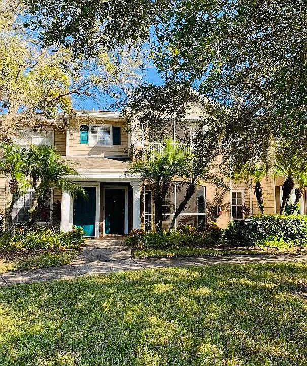 8821 Manor Loop #105