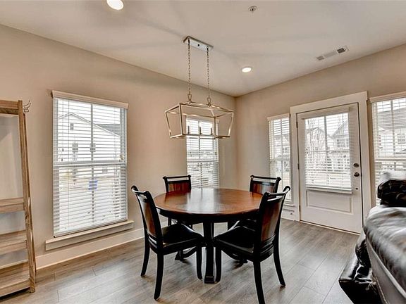 4th image of 1714 Prospect Way SW