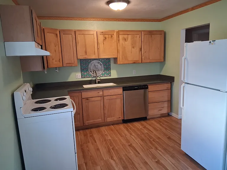 3809 Azalea St — Photo 4