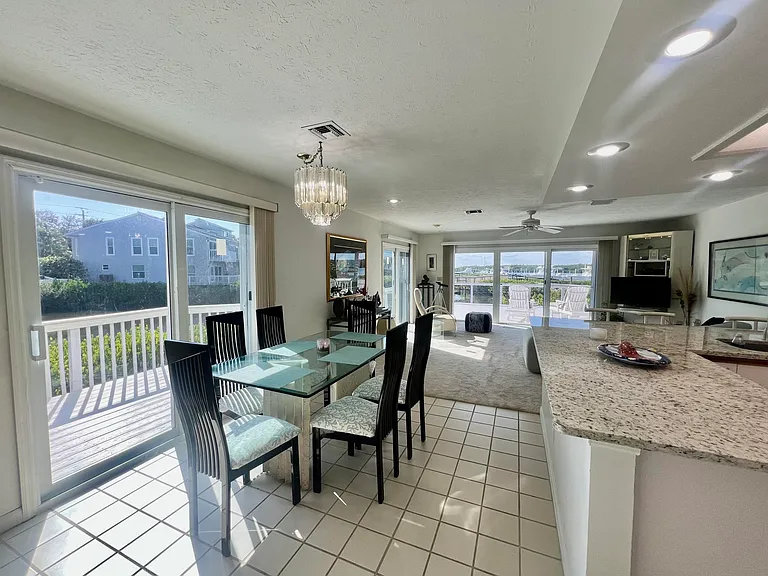 2486 Harbour Cove Dr — Photo 7