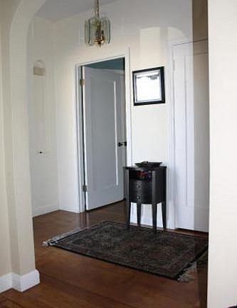 2nd image of 1483 Thomas Ave