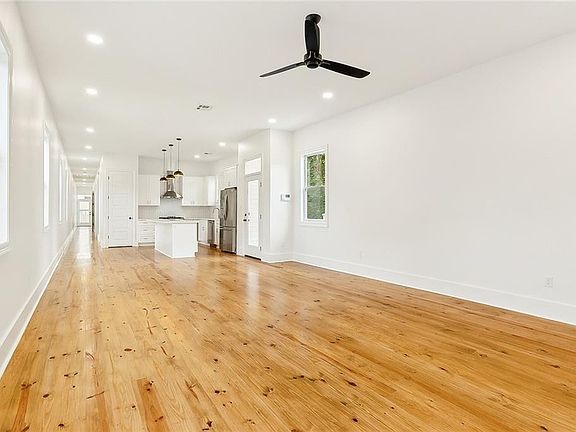 3rd image of 1720 N Rocheblave St