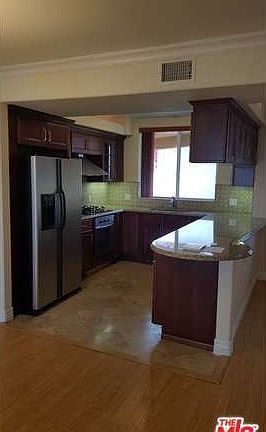 5th image of 4837 Beverly Blvd APT 202