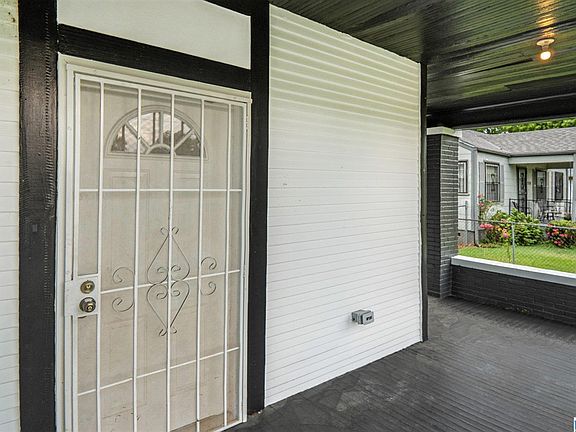2nd image of 2908 Avenue F