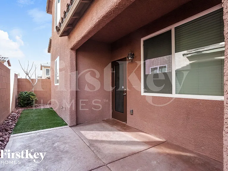 9352 Pearblossom Sky Ave — Photo 15