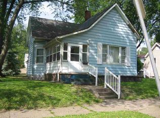 229 19th Pl, Clinton, IA 52732