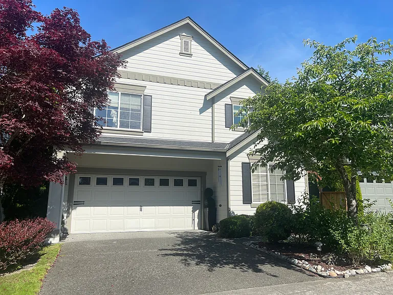 534 240th Ave SE — Photo 1