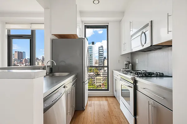 Rented by Compass | media 12