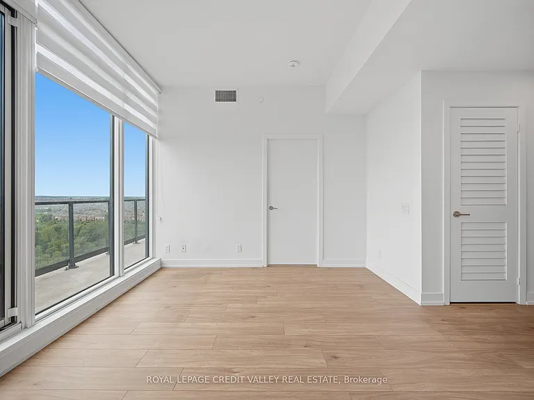 225 Veterans Dr #1201 — Photo 31