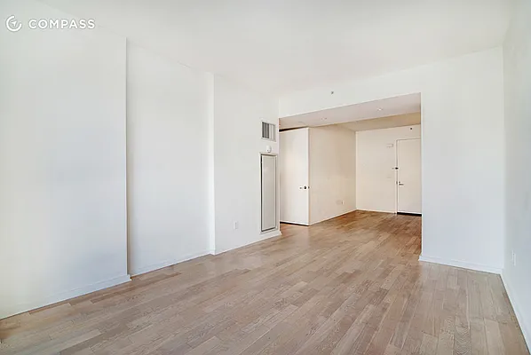 Rented by Compass | media 7