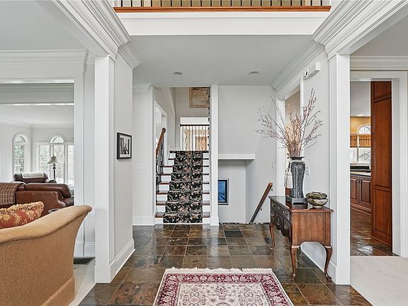 4th image of 108 Mirage Dr