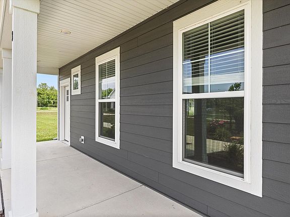 5th image of 3 Dogwood Way