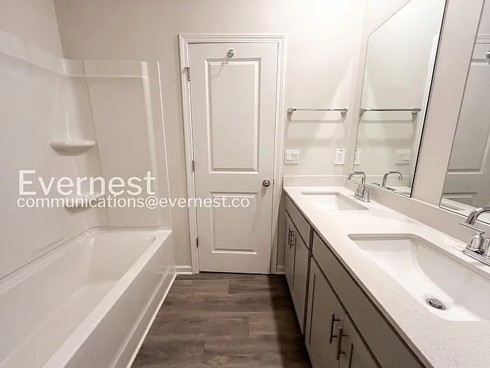 7762 Plymouth Dr — Photo 14