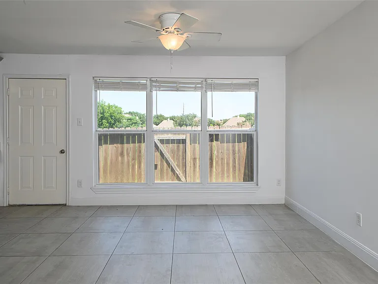 12403 Urban Dale Ct — Photo 6