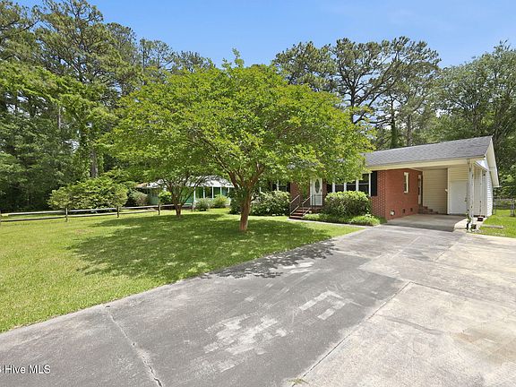 5th image of 121 Bryan Boulevard