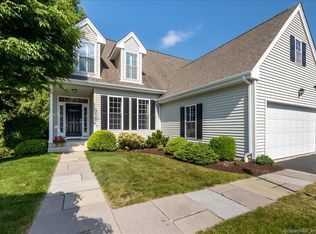 16 Kenington Rd #16, Avon, CT 06001