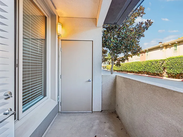 Cirrus Redwood City — Photo 25