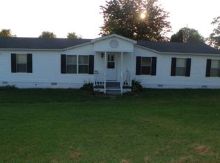 7254 Hickman Cemetery Rd, Fairlawn, VA 24141