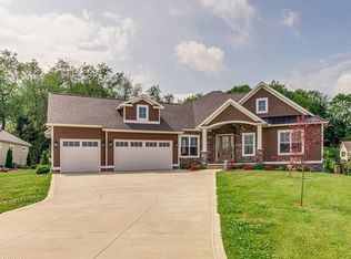 8805 Scotsbury Glen St NW, Canton, OH 44646