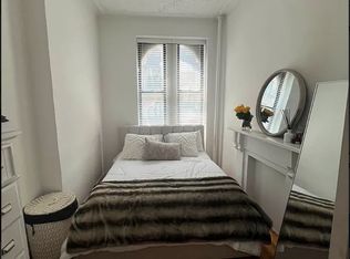 243 W 15th St #1F, New York, NY 10011