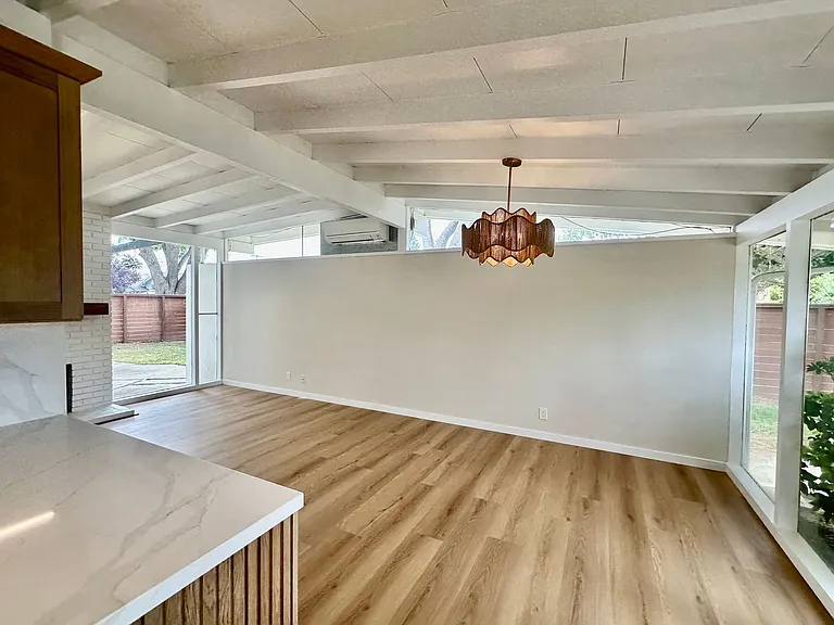 3081 McKinley Dr — Photo 7