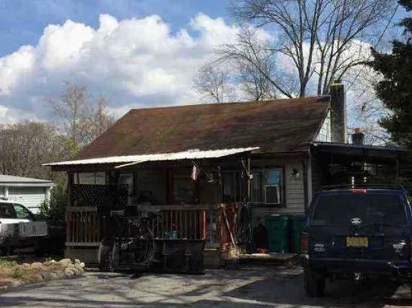 148 Island Rd, Mount Bethel, PA 18343