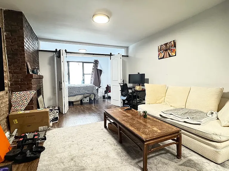205 2nd Ave #3B — Photo 4