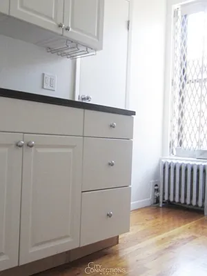 Rented by City Connections Realty | media 20