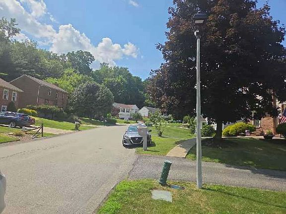 5th image of 213 High St