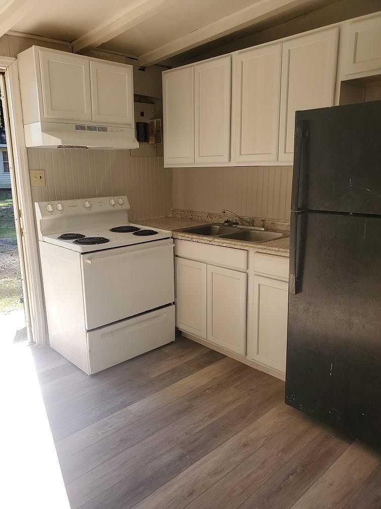 325 Strickland St 325, Hinesville, GA 31313 Zillow