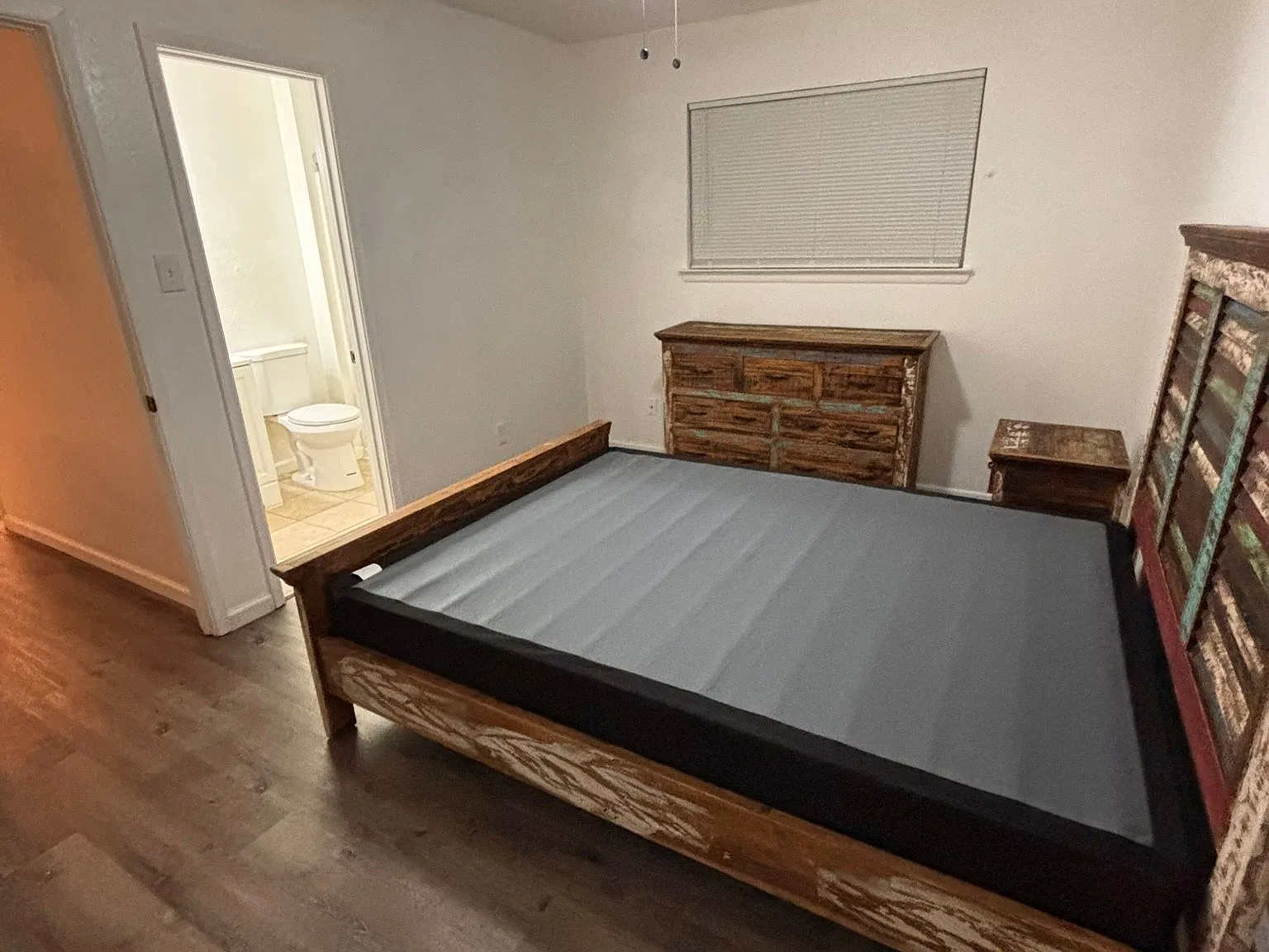All Included Room For Rent — Photo 2