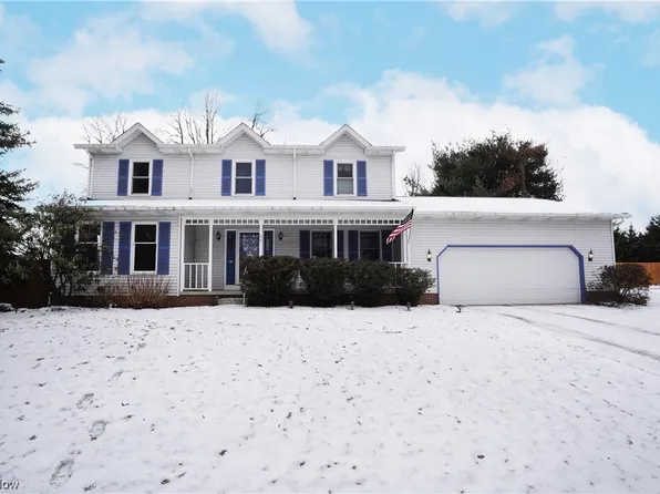 95 Cheltenham Ln, Munroe Falls, OH 44262