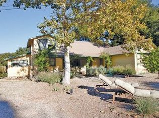 755 Robinson Rd, Topanga, CA 90290