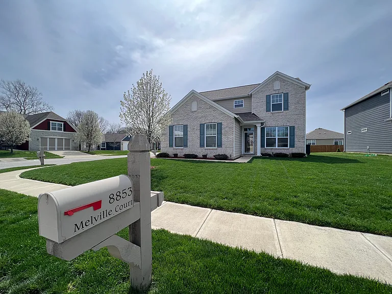 8853 Melville Ct — Photo 2
