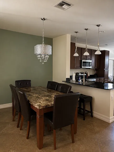 3 bed, 2.5 bath, 1662 sqft, $2,495 — Photo 3