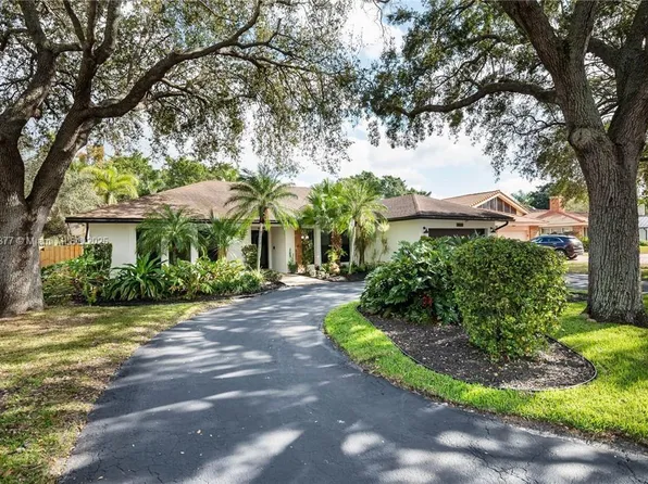 1030 SW 91st Ave, Plantation, FL 33324