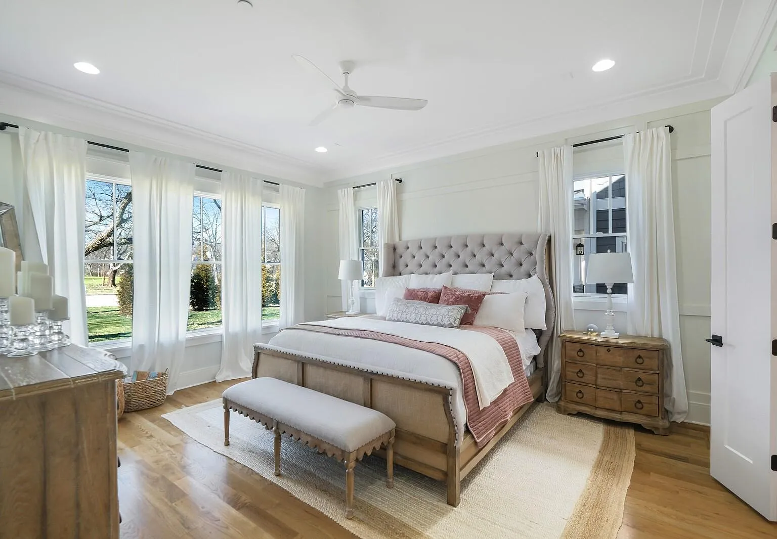 5 bed, 4775 sqft, $10,000 — Photo 3