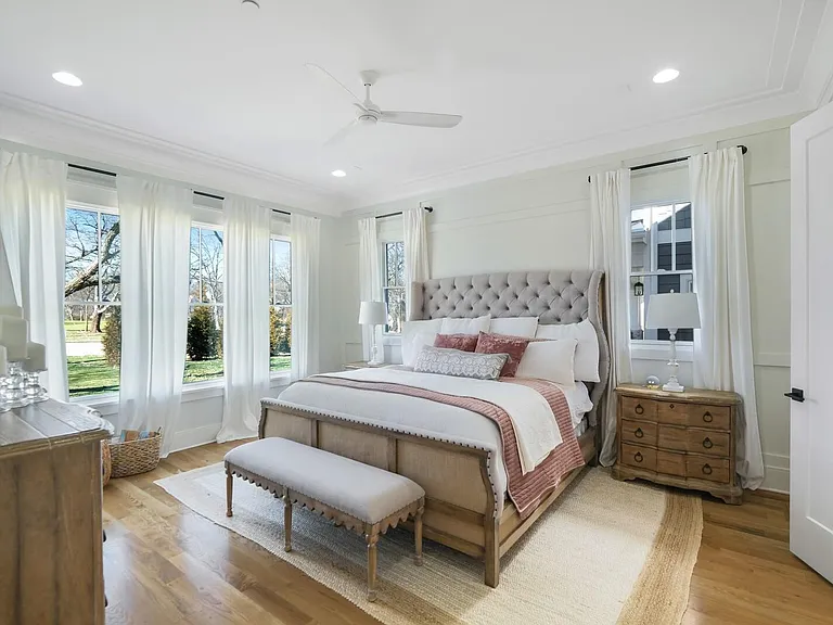 3406 Belmont Blvd — Photo 3